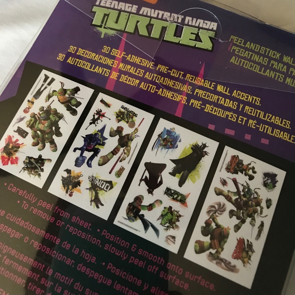 Ninja Turtle Wall Decals NEW in Package 30